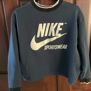 Vintage Nike Sportswear Crewneck
